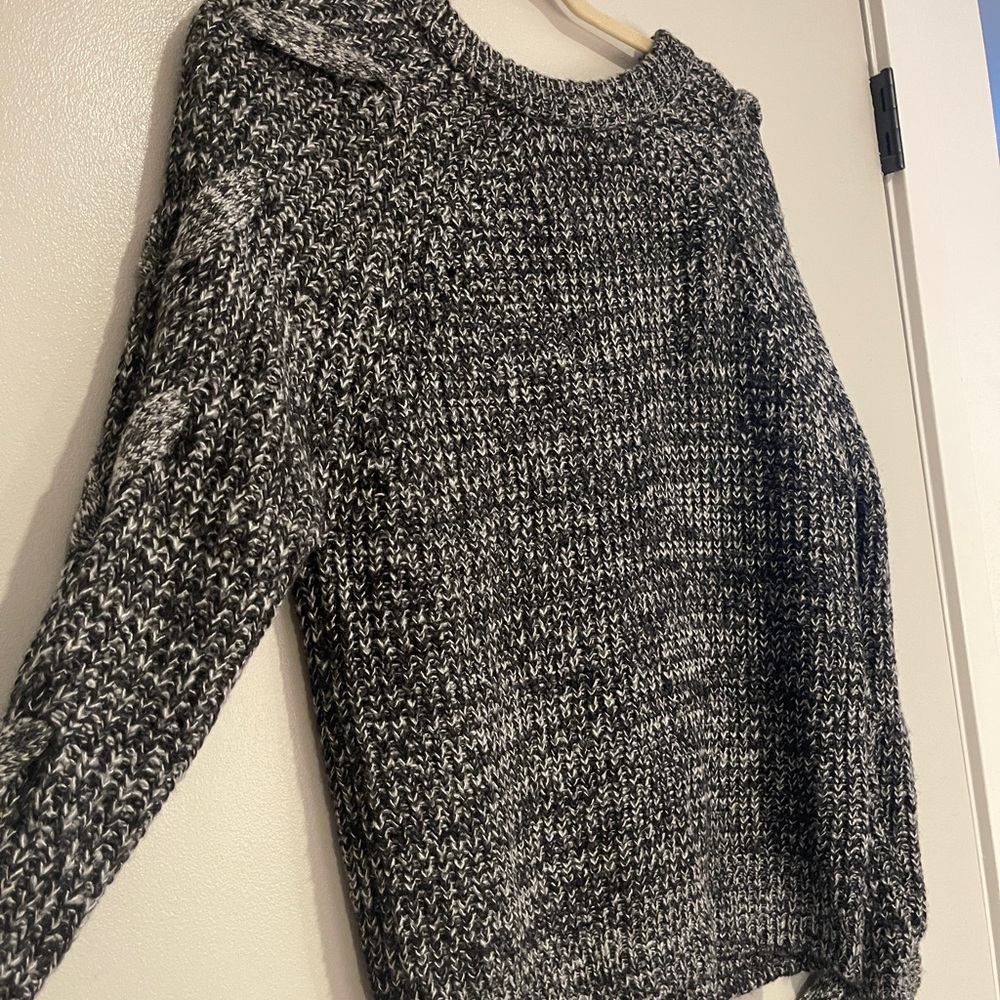 H&M - Sweater Braided Cable Knitting Black | White | Grey Size L